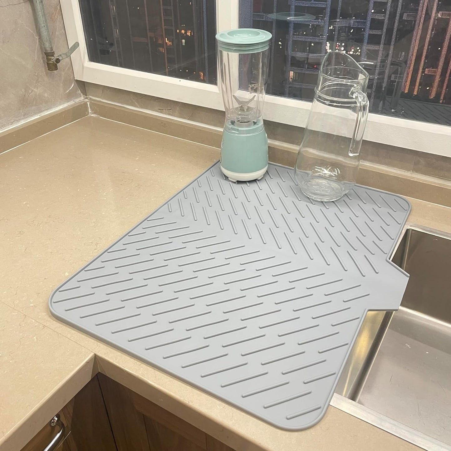 No-Spill Lightweight & Washable Quick-Drying Mats